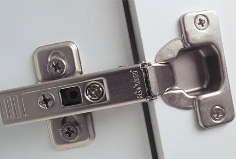 Accesorii moderne pentru bucatarii la comanda