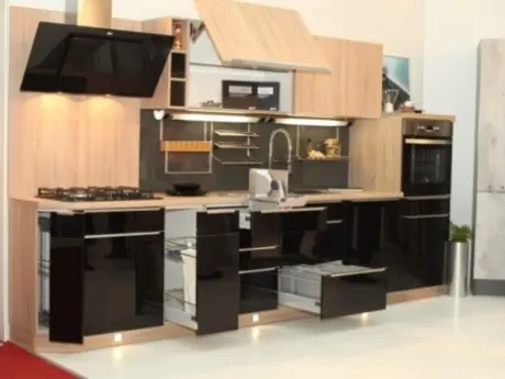 Mobilier modern de bucătărie dotat cu sisteme tehnologice avansate